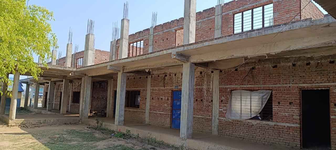 विद्यालयको तस्बीरहरू